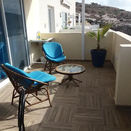 Cosy Penthouse Near The Sea. * Munxar